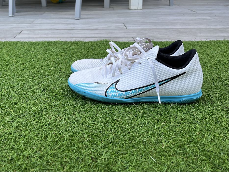 Chuteiras Nike mercurial