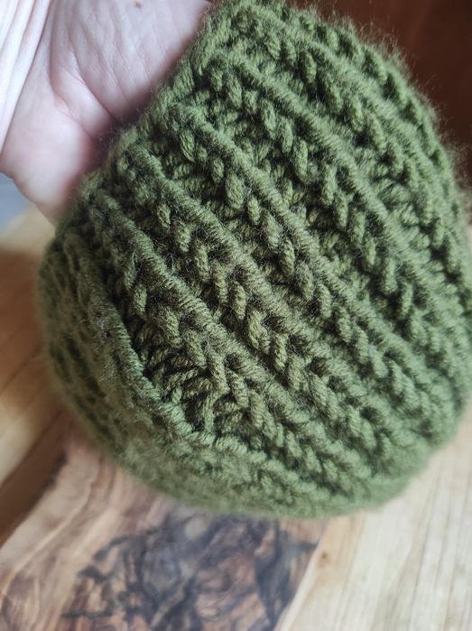 Czapka wełniana damska