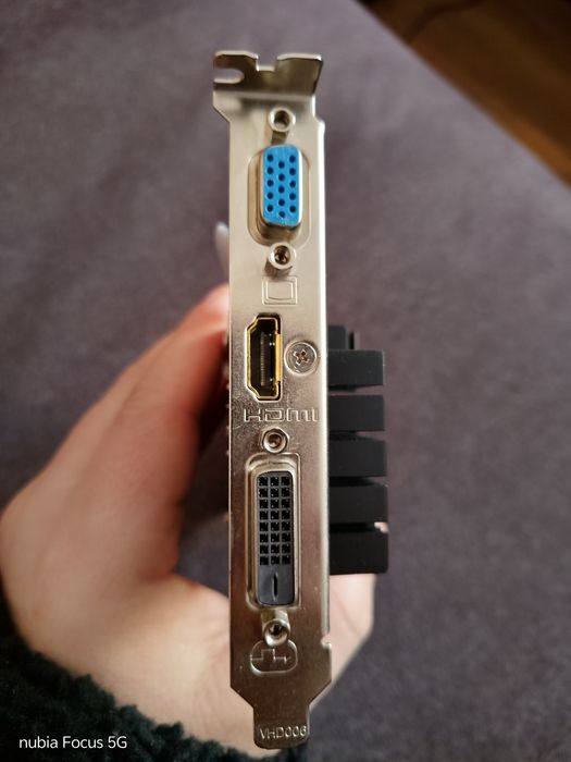 Продам одним  лотом  електроніку