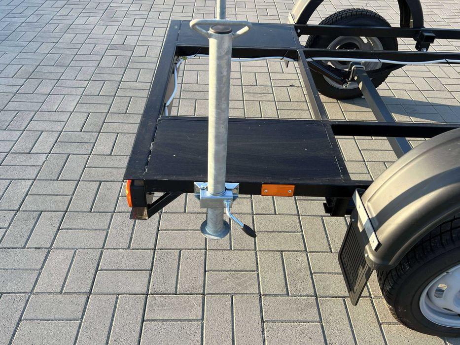 Прицеп для генератора до 700кг - легковий одновісний з опорами