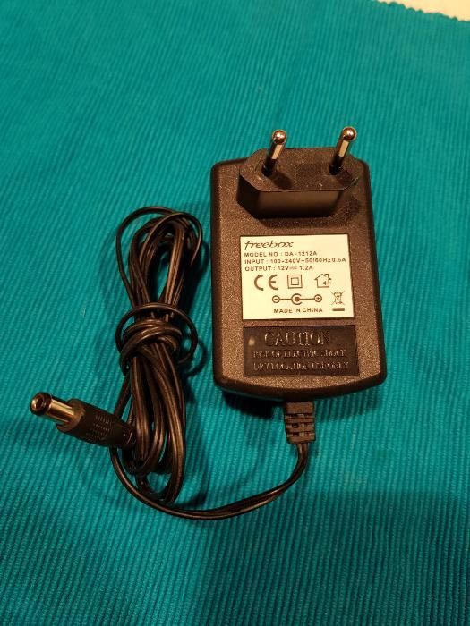 zasilacz 12V 1,2 A