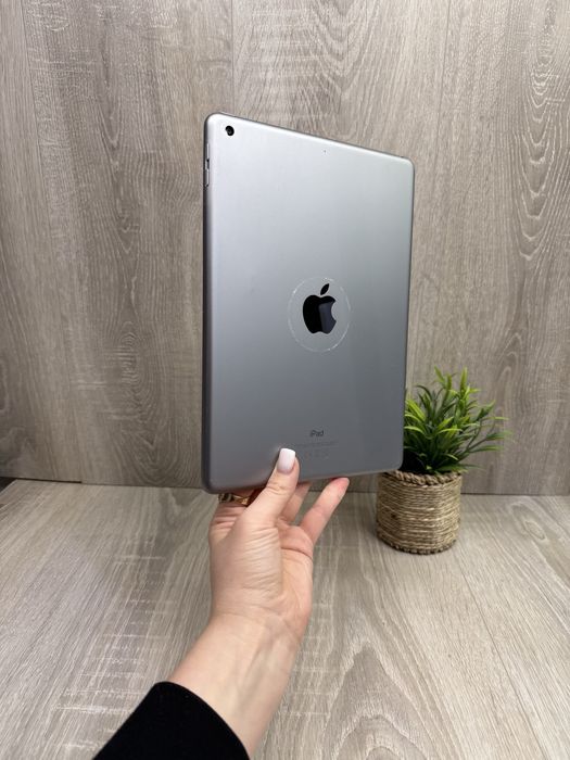 iPad 6 32 ГБ Wi-Fi