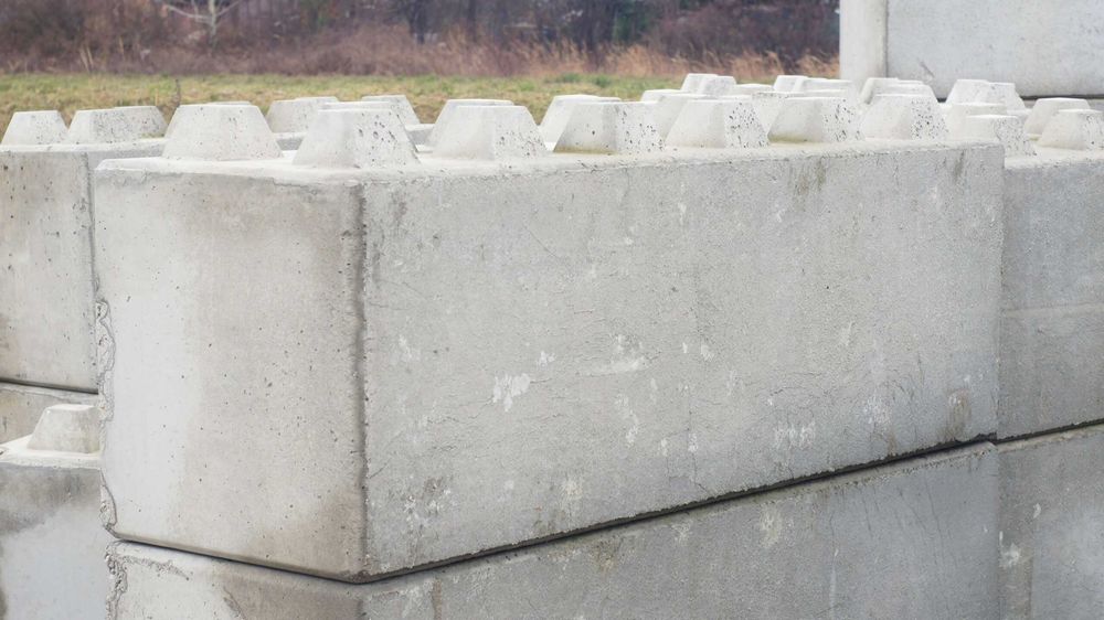 Bloki betonowe Klocki Lego Mur oporowy 240x60x60 cm.