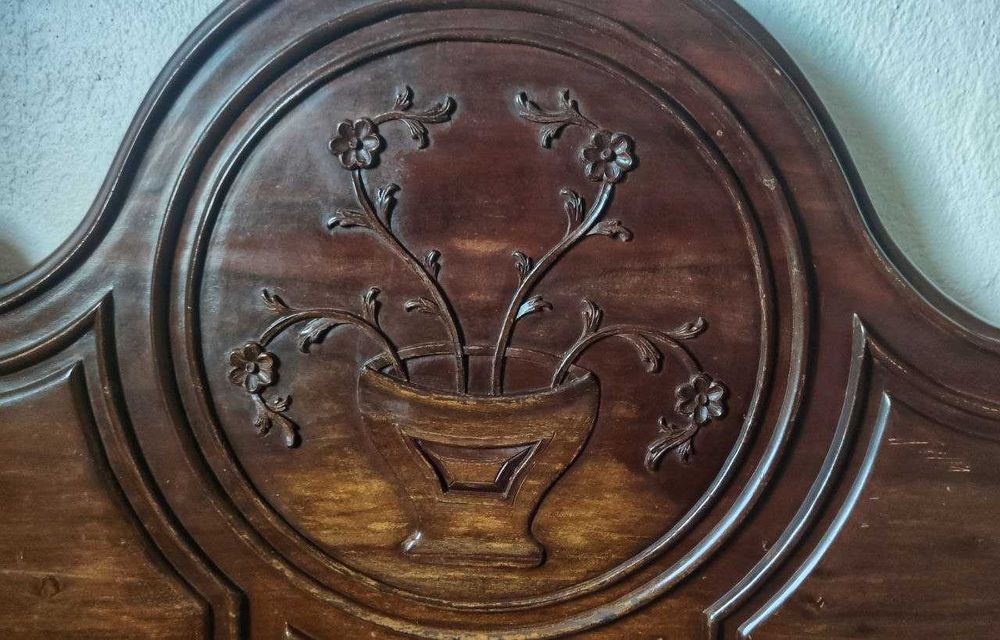 Cama solteira sem colchão