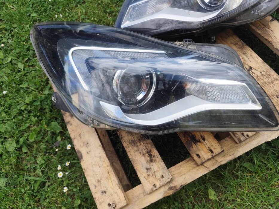 Lampa lampy reflektor  opel insignia a lift soczewka