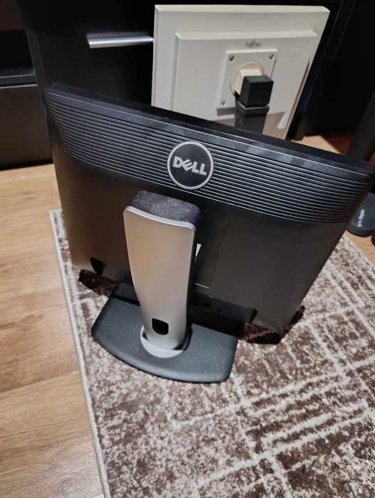 Monitor Dell LCD 19 cali