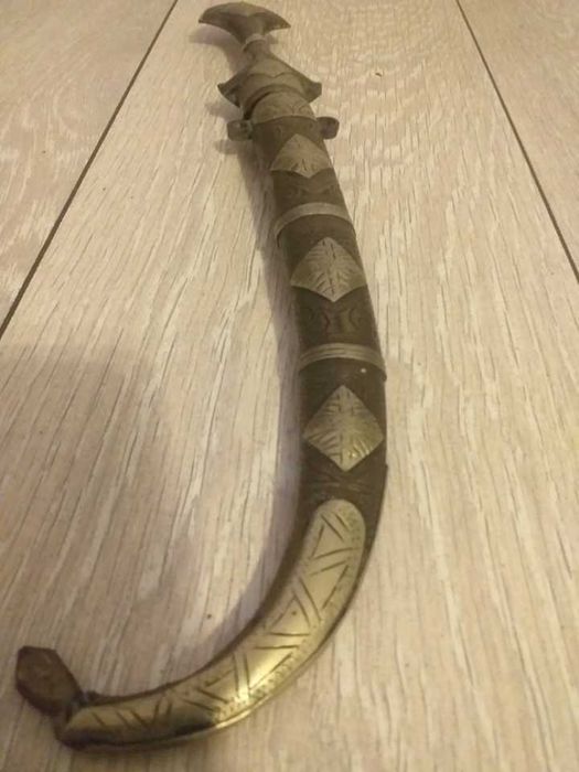 Stary sztylet kindżał