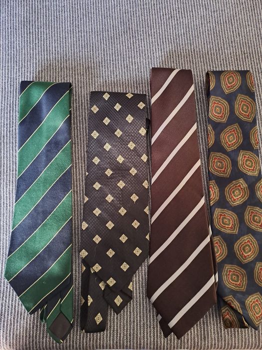 Gravatas em bom estado