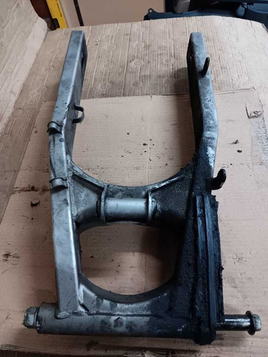 Braço oscilante ( escora ) Suzuki GSF600 Bandit