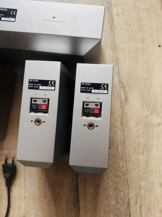 Sony sóbufer z 5 głośnikami
