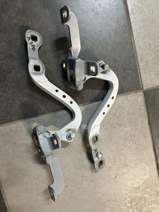 Петлі кришки багажника BMW X3 G01 7397316 7397315