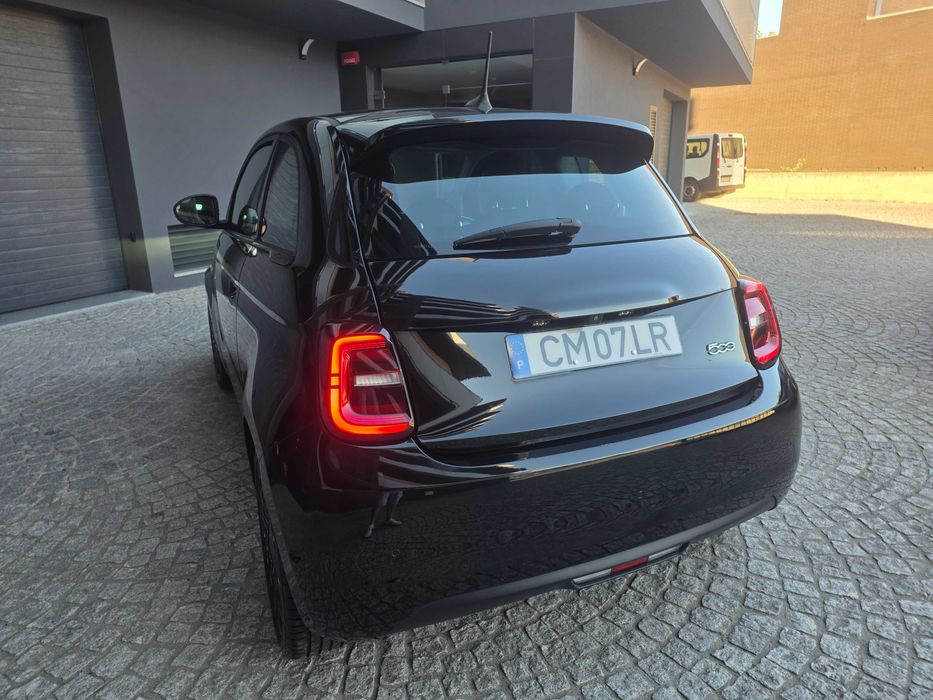 Fiat 500e Icon Plus