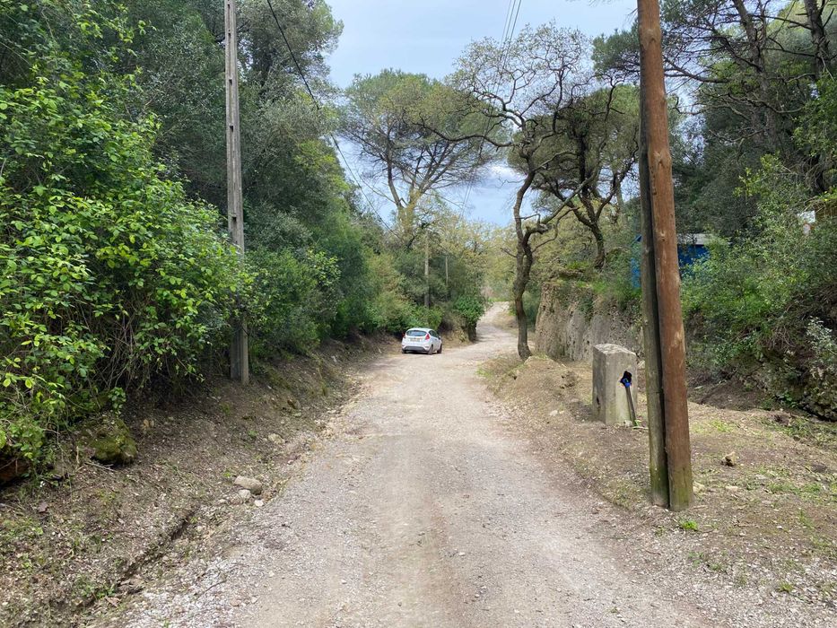 Exclusiva Ruína com Projeto de Reabilitação na Serra da Arrábida