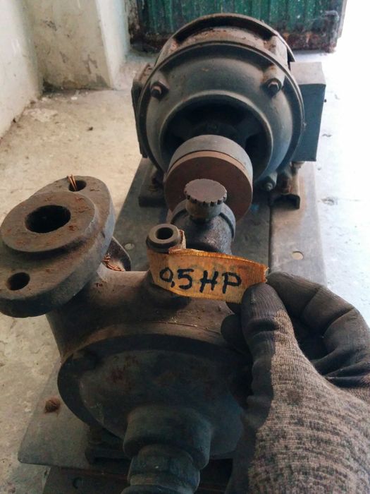 Bomba de agua trifasica64739405868035123