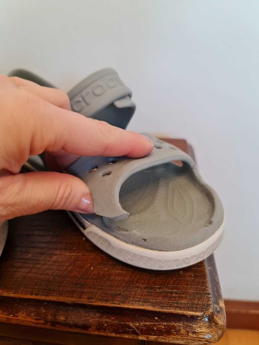 Sandałki Crocs rozmiar J2 34-35