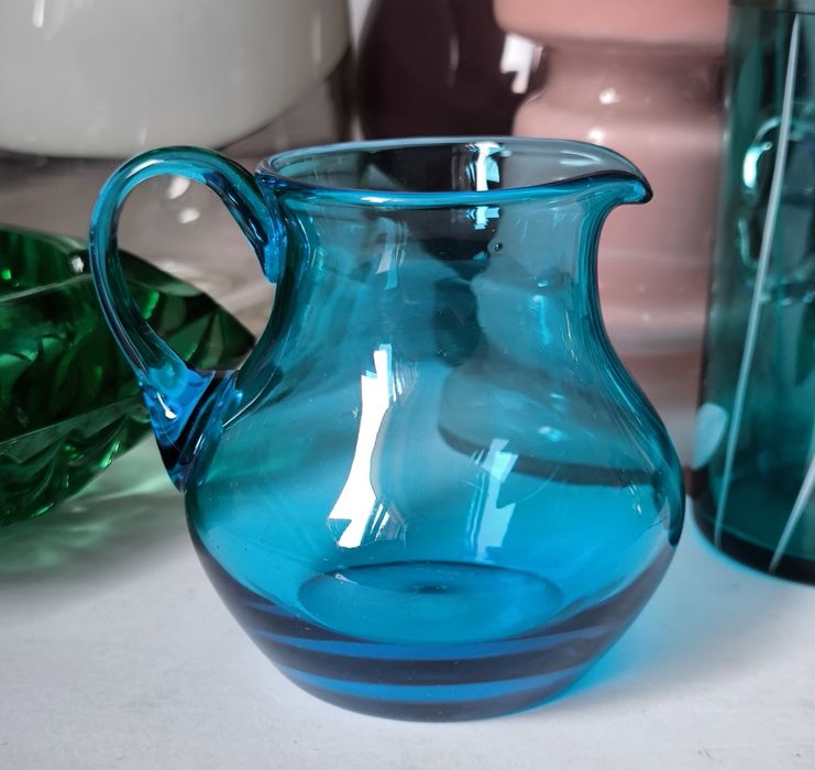 Dzbanuszek piękne stare kolorowe szkło