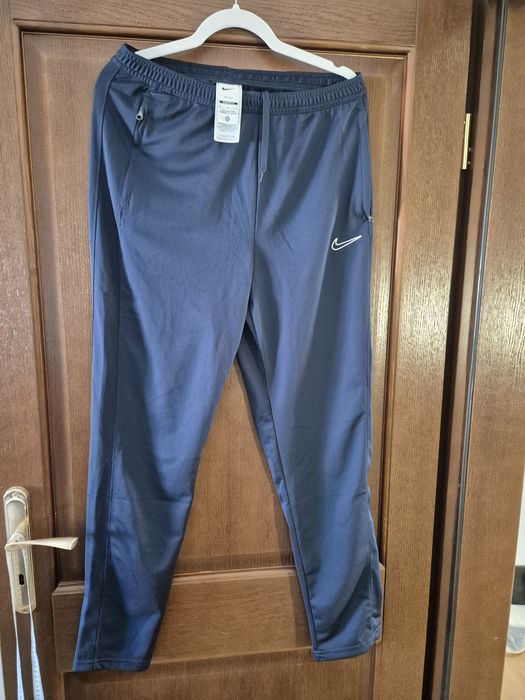 Spodnie treningowe leginsy damskie nike M