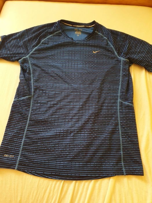 koszulka termo do biegania nike