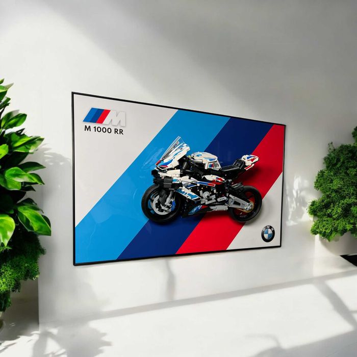Рамка на Стіну Металевому Профілі для LEGO Technic BMW M 1000 RR 42130