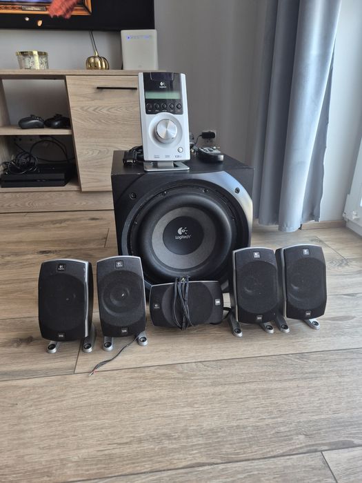 Zestaw głosnikow Logitech Z-5500 Digital