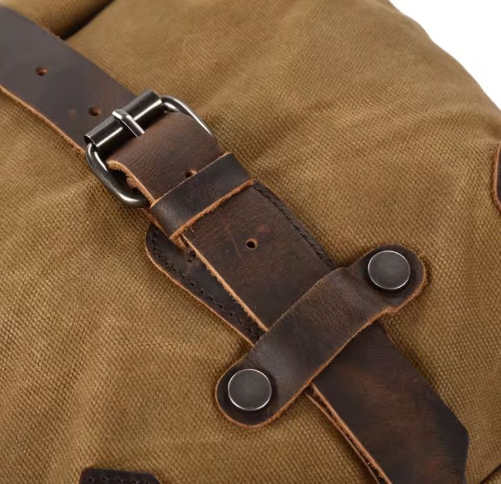 Сумка на мотоцикл. Сумка через плечо винтажная. Боковая сумка на мотоц