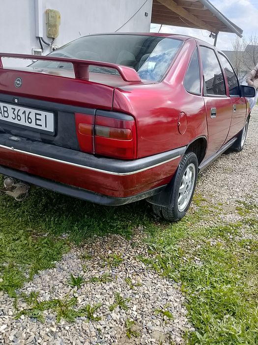 Продам Вектра А 92р