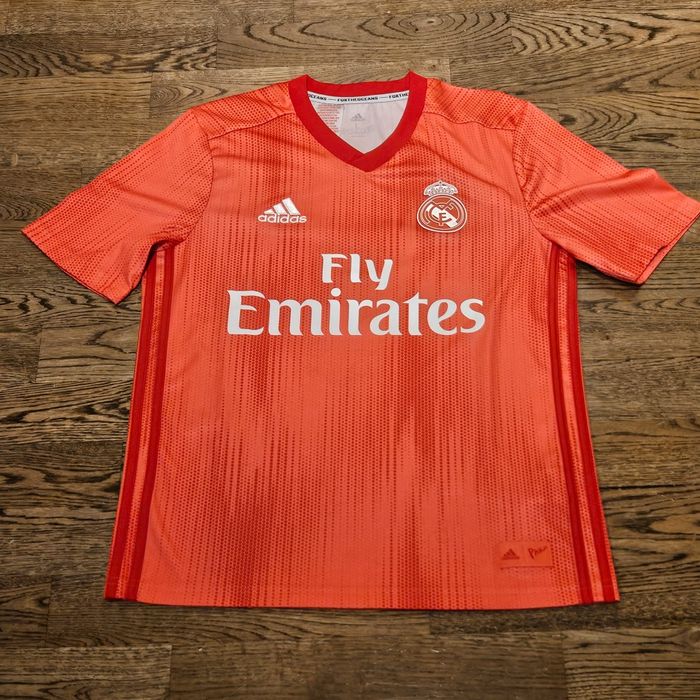 Oryginalna koszulka piłkarska   Real Madryt 2018/19 adidas  -  164 cm
