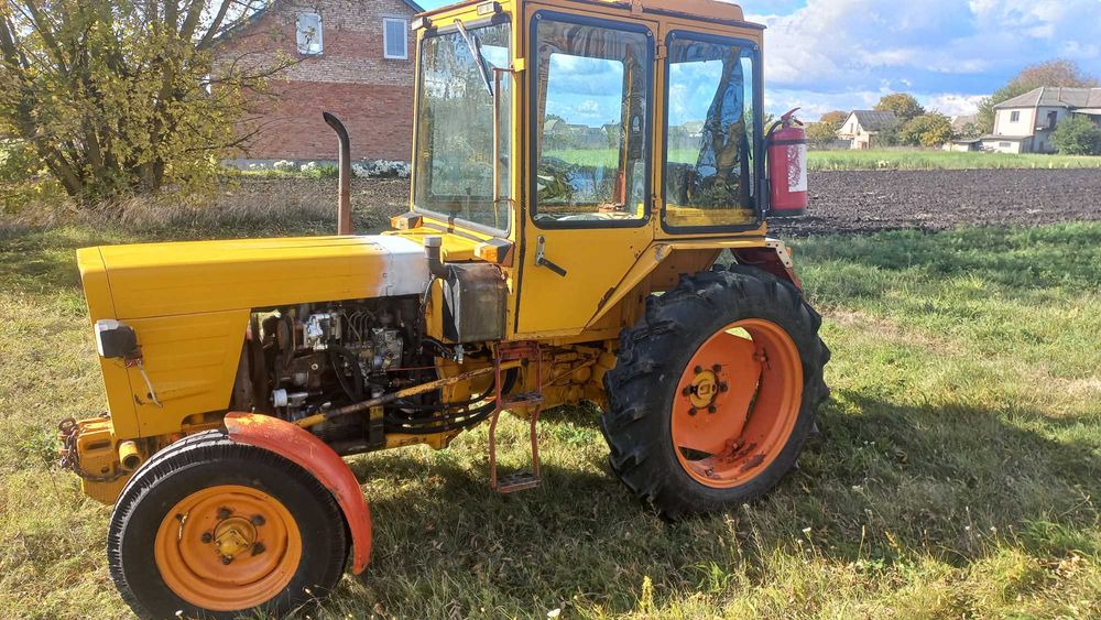 Продам трактор Т25