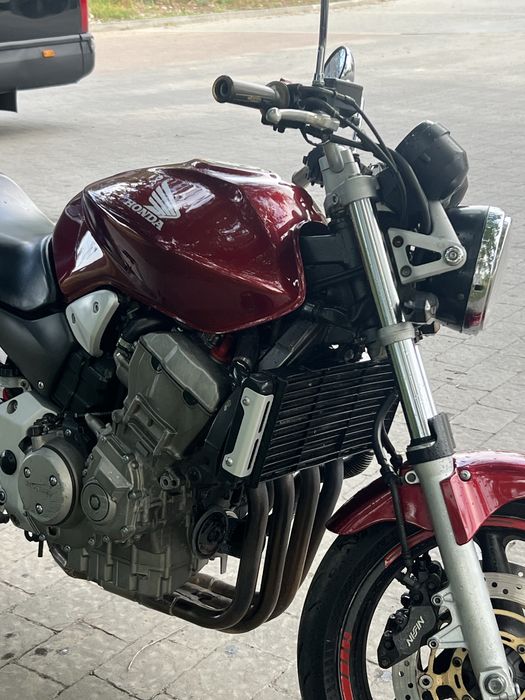 Honda hornet 900
