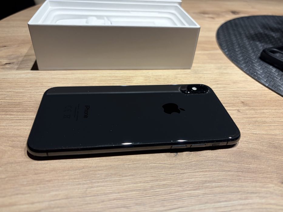 Iphone Xs 64Gb + cały komplet Stan jak nowy