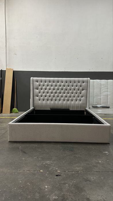 Cama em capitoné 200X180