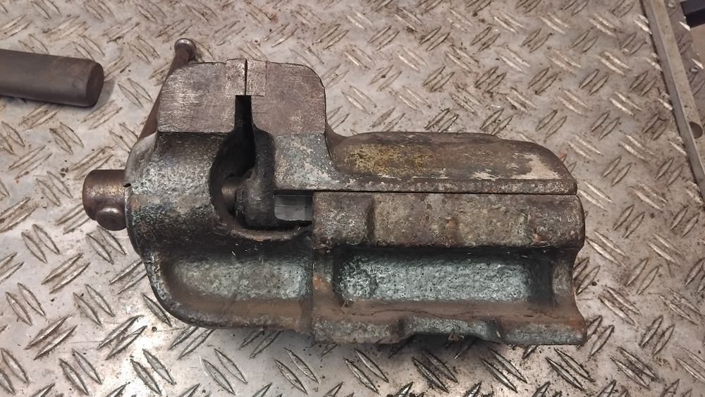 Imadło 100-150mm ciężkie niemieckie maszynowe uchylne