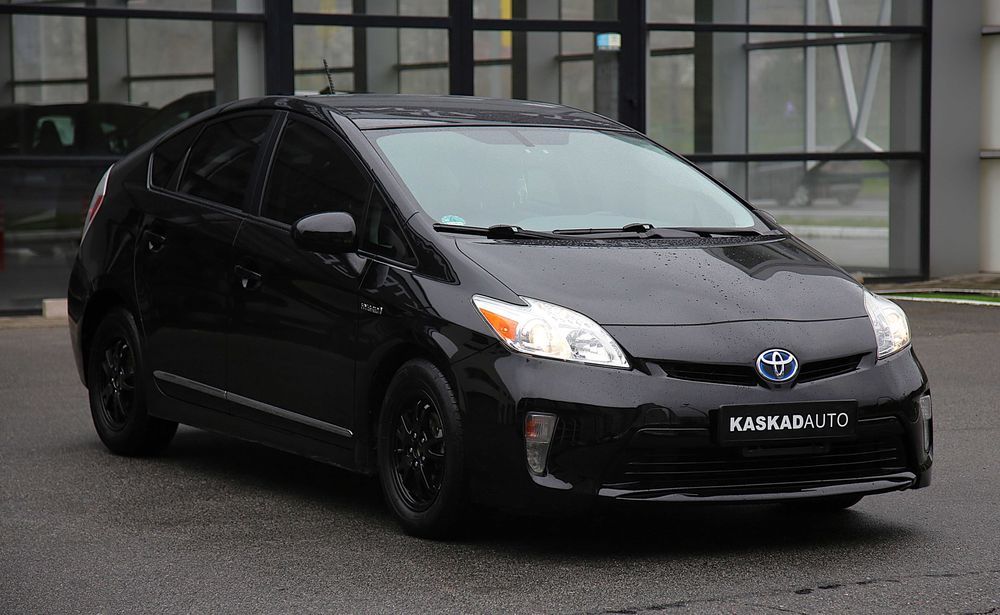 Продам Toyota Prius