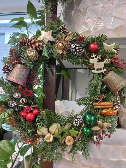 Різдвяні віночки ручної роботи натуральні матеріали