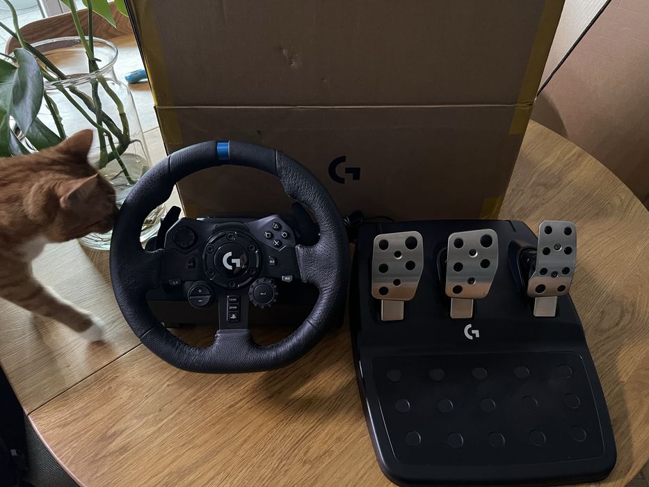 Logitech G923 PS5 Kierownica + Pedaly