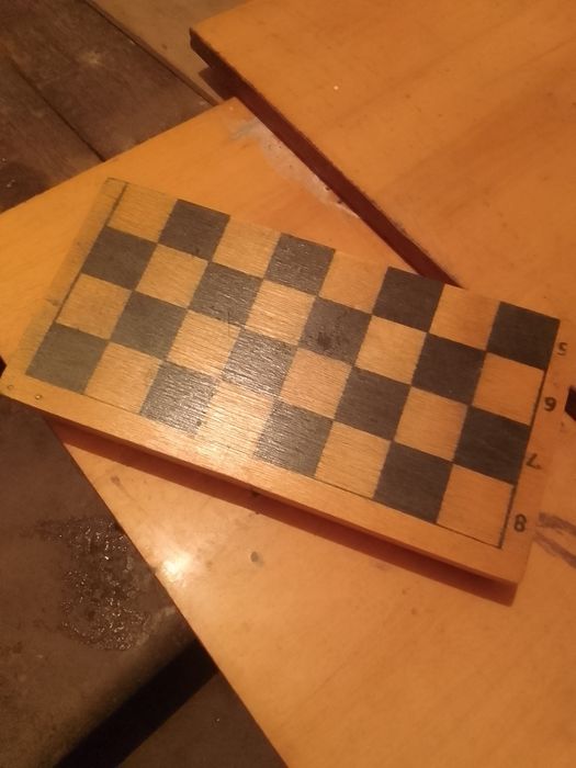 Продам шашки и шахматы