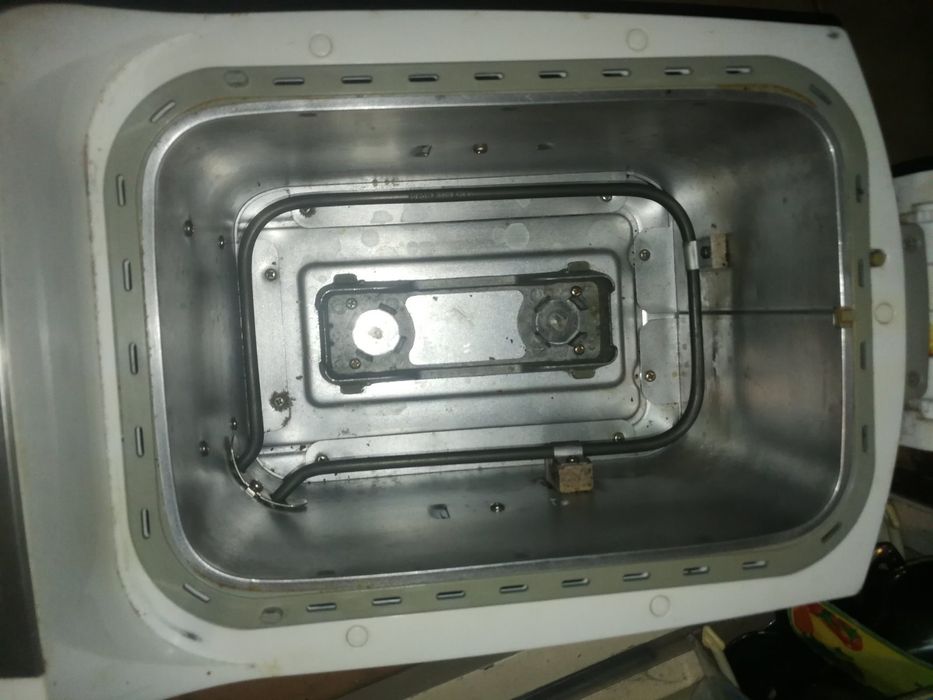 Хлебопечка электрическая