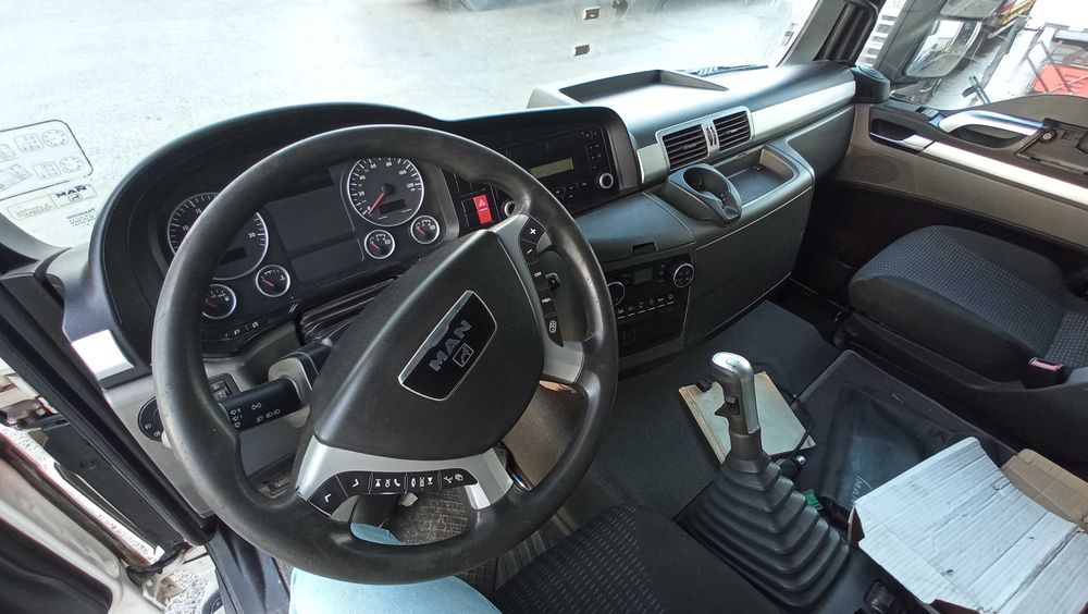 Trator Man TGS 18.440