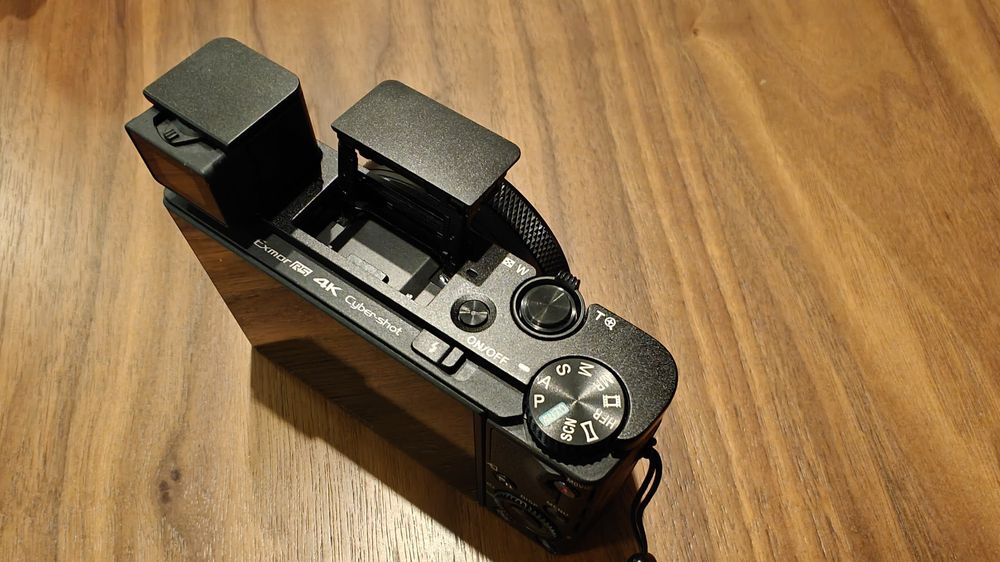 Máquina fotográfica Sony RX 100 MK VII com  garantia