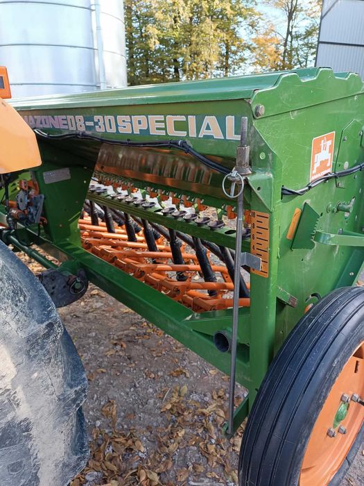 Siewnik Amazone D8 specjal, 3m