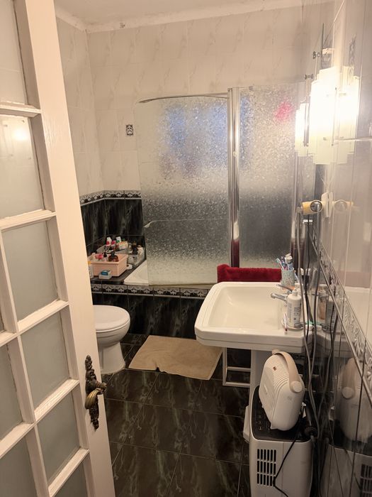 Vivenda T2 + 1  com agua e internet incluida