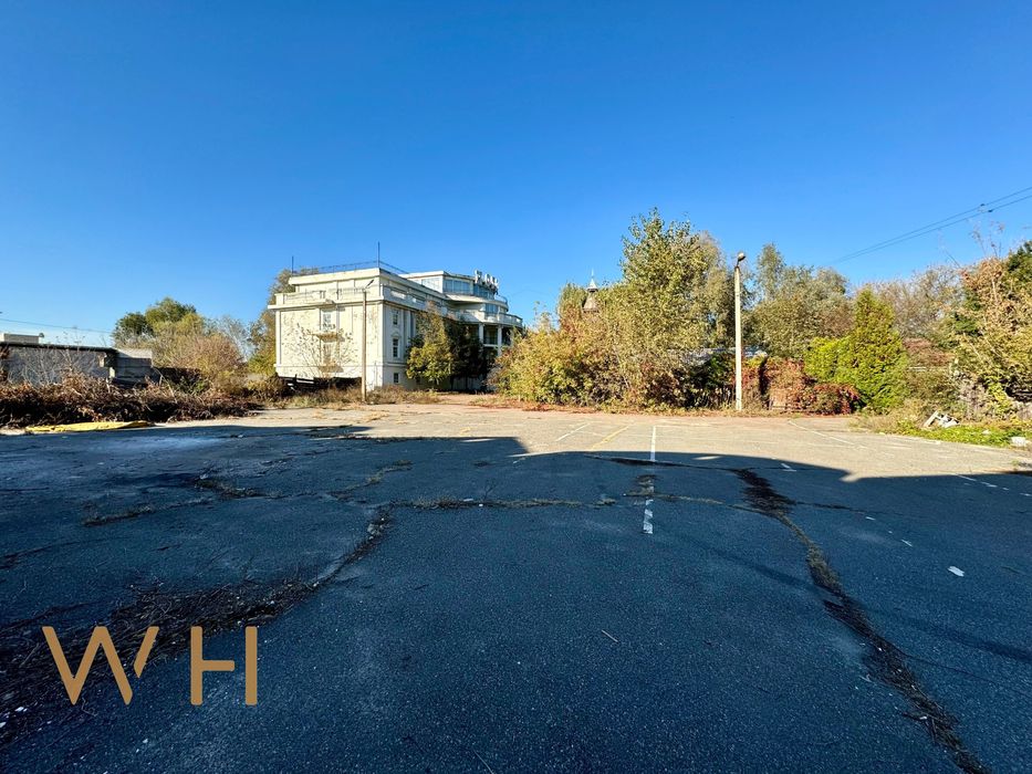 Продаж Готель 3070m², 53 сот, Озеро, Підгірці