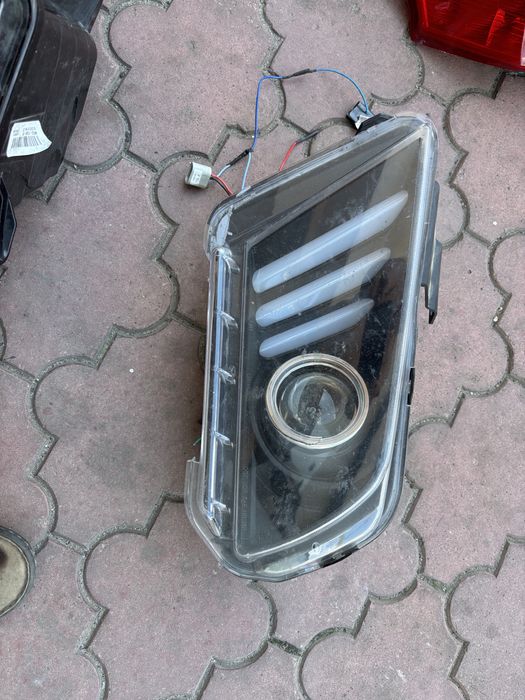 ford mustang 2012  lampa reflektor