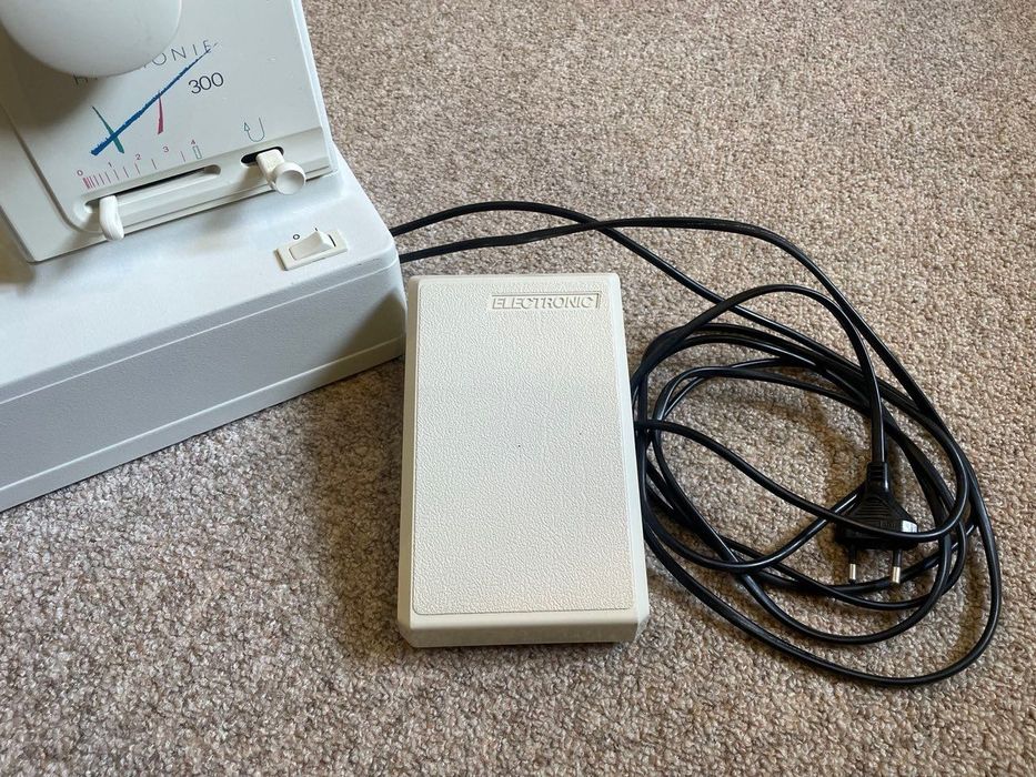 SINGER Harmonie 300 швейна машинка