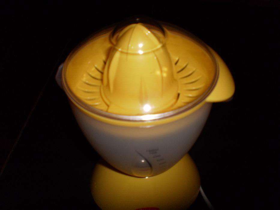 espremedor de citrinos eletrico