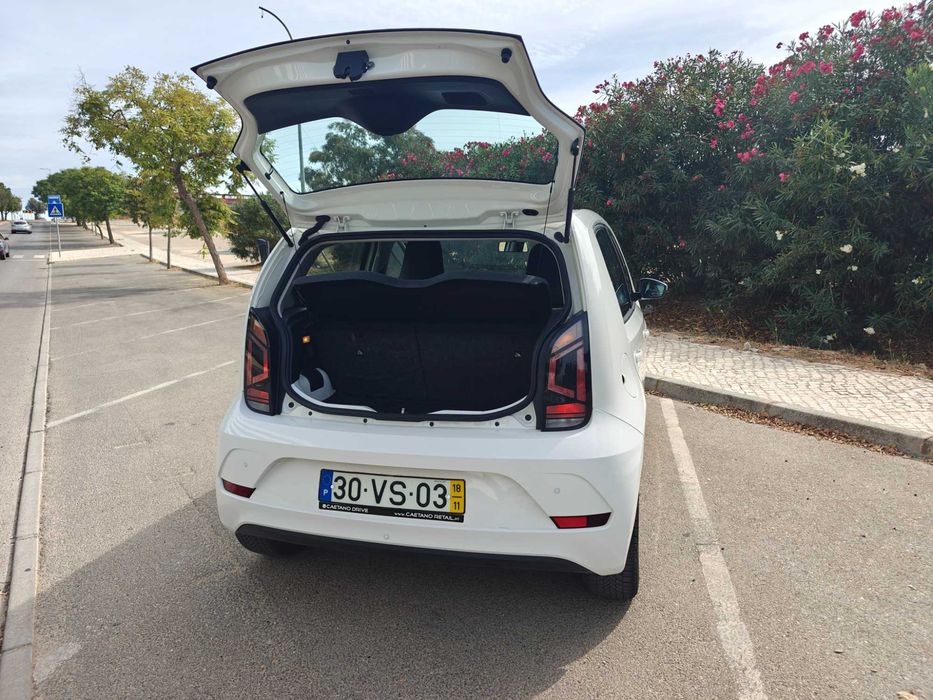 Volkswagen Up! 1.0 MPI 75cv Move | 2018 | Muito estimado — photo 3