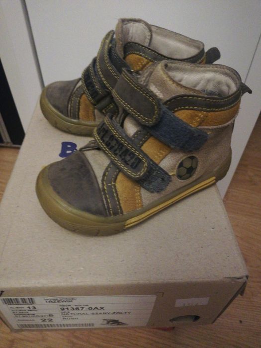 Buty buciki wiosenne skórzane dziecięce rozm. 22 Firmy Bartek jesień w