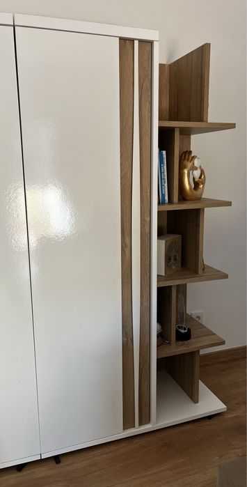 Móvel Estante com pouco uso