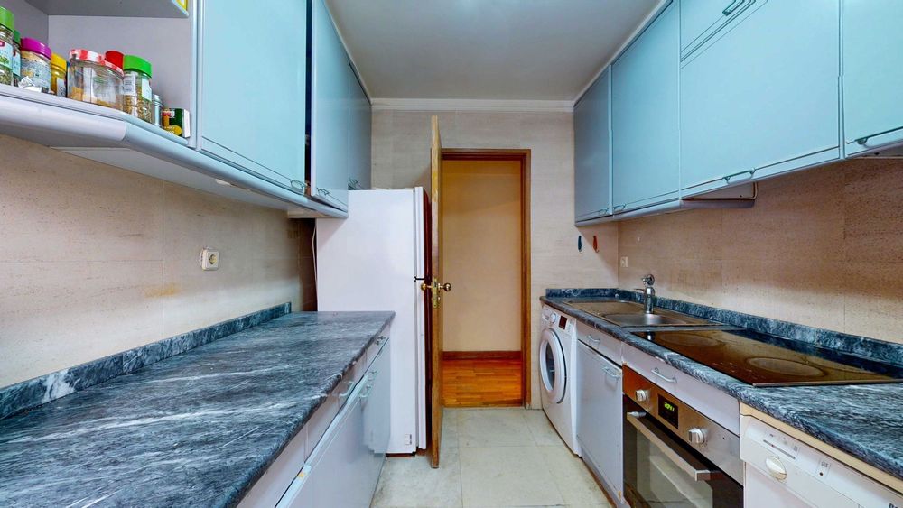 Arrendamento de apartamento t2 na Rua Marques da Silva, 41