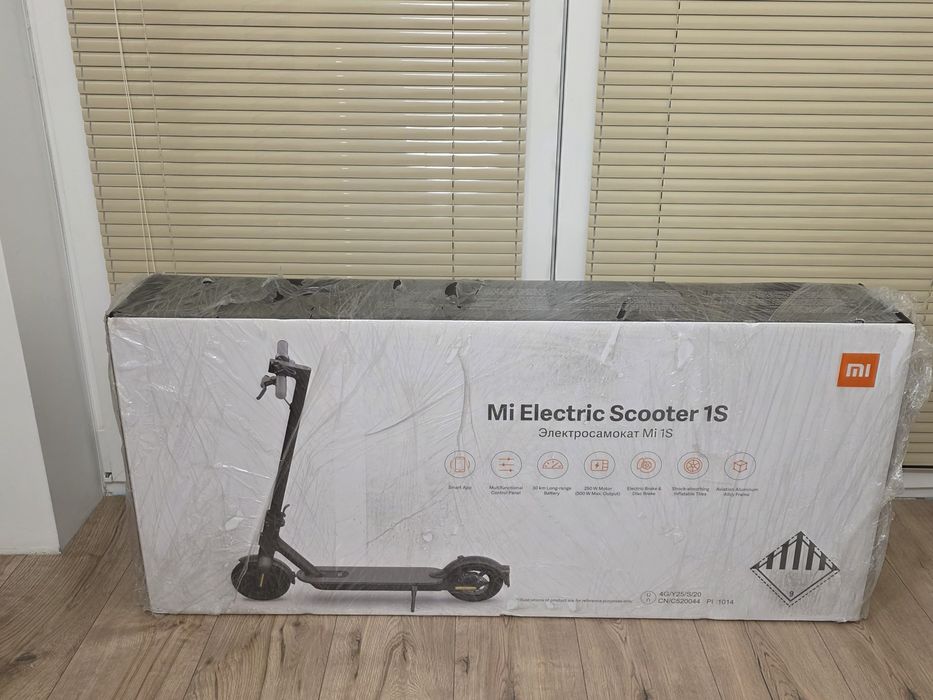 Mi Electric Scooter 1s